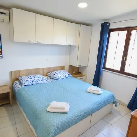 F-holiday Apartment