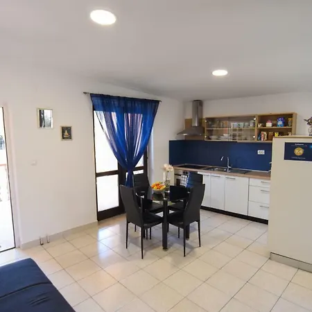 F-holiday Apartmán