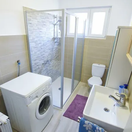 F-holiday Apartamento *