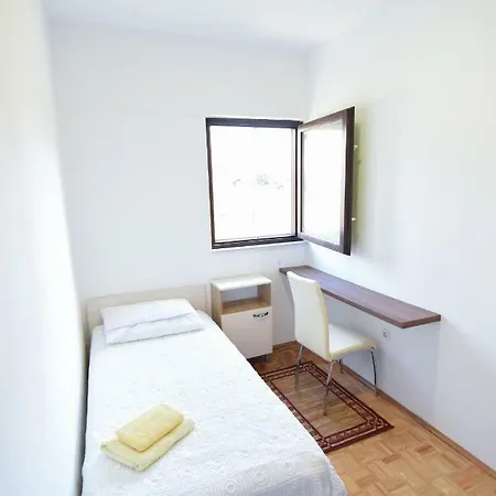 F-holiday Apartment